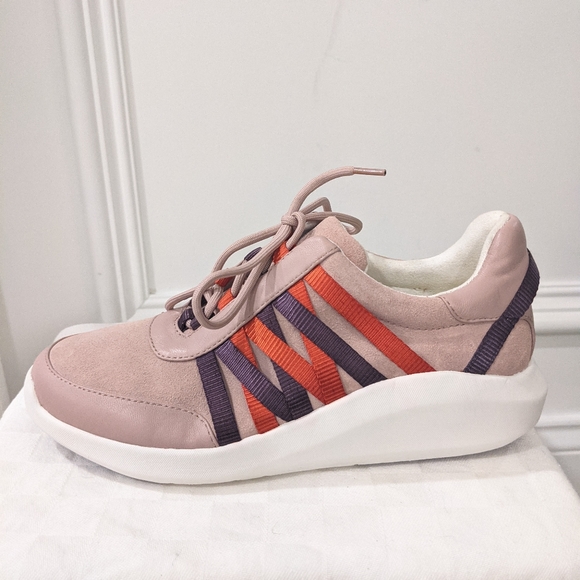 NWOT suede sneakers by Kenneth Cole - Picture 2 of 12